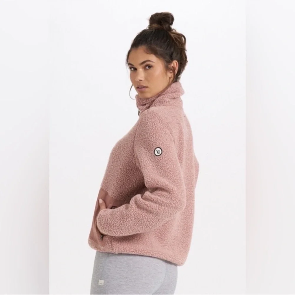 Vuori Women's Alpine Sherpa Jacket - Picture 2 of 16